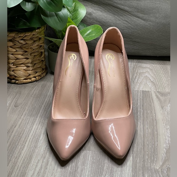 Elegant Collection Nude Blush Raelynn Heels - Picture 2 of 9